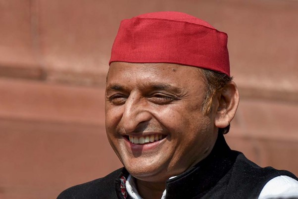 पूर्व आईपीएस रामेश्वर दयाल ने नहीं थामा सपा का हाथ