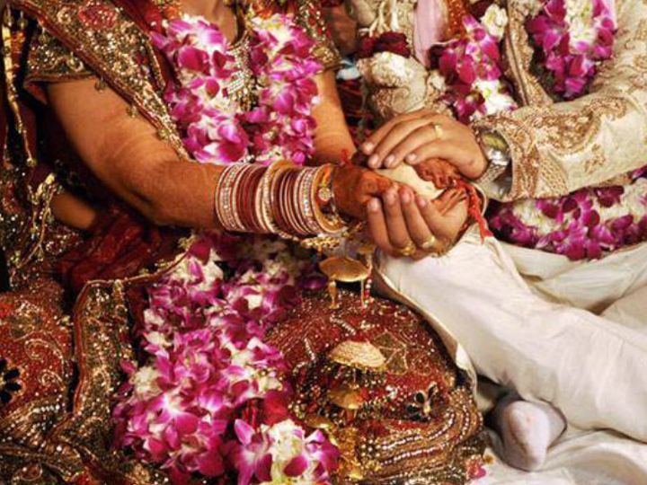 झारखंड में दूल्हों के लिए शादी बनी मुसीबत, कोई फरार तो कोई अस्पताल के लगा रहा है चक्कर