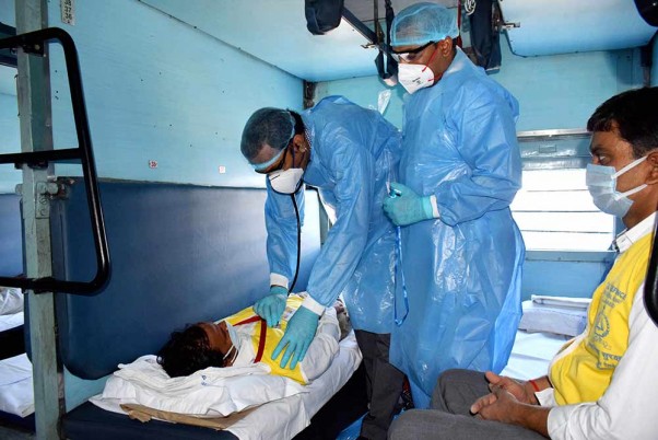 देश में कोरोनावायरस संक्रमितों की संख्या 24 हजार के पार, 780 लोगों की मौत