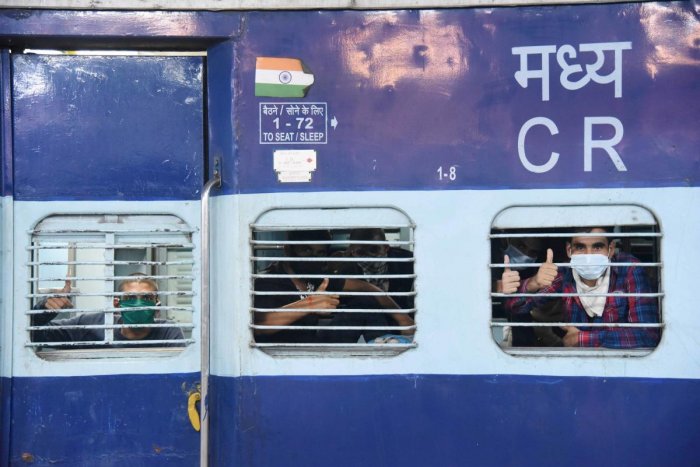 IRCTC पर बुकिंग शुरू,10 मिनट में हावड़ा-दिल्ली की 3AC सीट फुल; रेलवे ने जारी की समय सारिणी