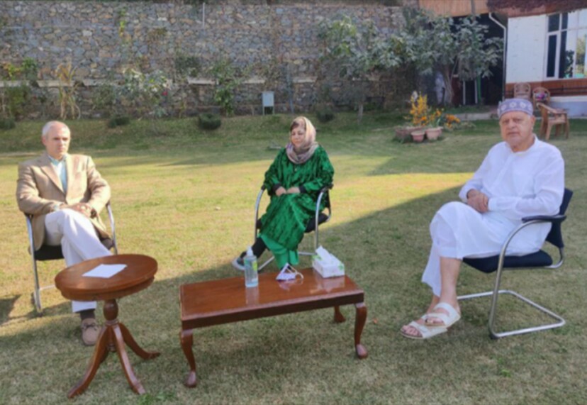 गुपकार बैठक में बोले फारूक अब्दुल्ला- हमारा उद्देश्य जम्मू कश्मीर का संवैधानिक दर्जा बहाल करना है