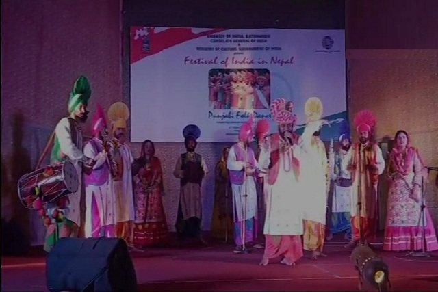 नेपाल में महीने भर चलने वाले उत्सव ‘भारत का त्यौहार’ में पंजाबी नृत्य की एक झलक