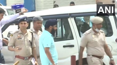 बीजेपी नेता तेजिंदर बग्गा को कुरुक्षेत्र से लेकर रवाना हुई दिल्ली पुलिस, पंजाब पुलिस ने किया था गिरफ्तार