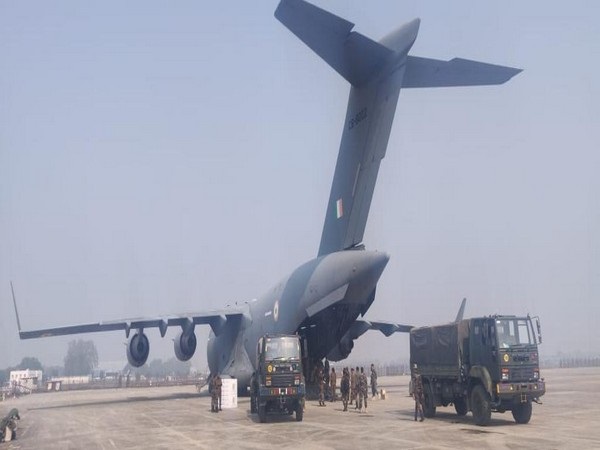 भारतीय वायु सेना के दो विमान राहत सामग्री, बचाव और चिकित्सा दलों के साथ भूकंप प्रभावित तुर्किये में उतरे