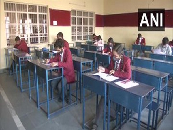 झारखंड: मनमाने तरीके से पांच सौ से अधिक स्‍कूलों में शुक्रवार को हो रही थी बंदी, हेमन्‍त सरकार ने लगाई रोक, विरोध पर दर्ज होगी प्राथमिकी