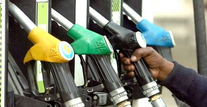 जारी है पेट्रोल-डीजल की कीमतों में बढ़ोत्तरी, दिल्ली में पेट्रोल 6 पैसे बढ़कर 82.72 पर पहुंचा