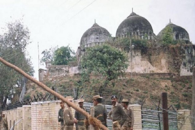 अयोध्या में विवादित जगह पर मंदिर निर्माण के लिए ट्रस्ट बनेगा, मस्जिद के लिए 5 एकड़ जमीन दी जाएगी