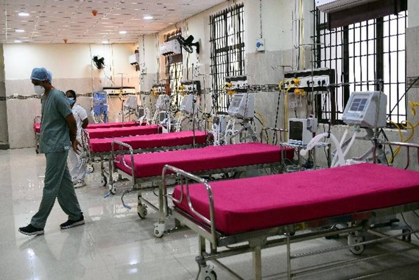 बंगाल के अस्पताल ने जारी किया मृत्यु प्रमाण पत्र, बेड पर बैठा मिला कोरोना मरीज