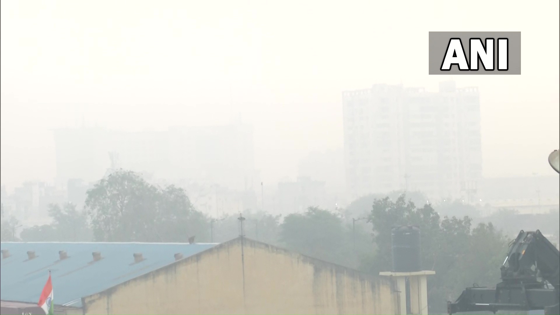 प्रदूषण: दिल्ली-एनसीआर में हवा की गुणवत्ता में गिरावट जारी, राजधानी का एक्यूआई 431