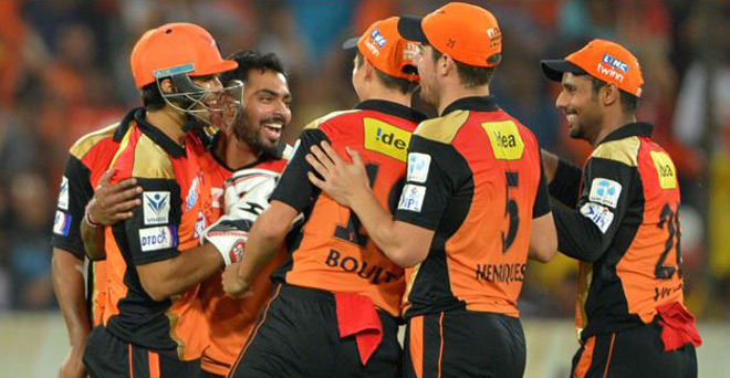 सनराइजर्स हैदराबाद ने गुजरात लायंस को 5 विकेट से हराया