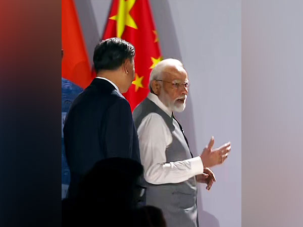 भारत-चीन संबंधों में सुधार साझा हितों को पूरा करता है: चीन के राष्ट्रपति शी ने मोदी से कहा