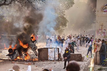 दिल्ली दंगा: हाईकोर्ट ने अनुराग ठाकुर, सोनिया-राहुल-प्रियंका गांधी को भेजा नोटिस, मांगा जवाब