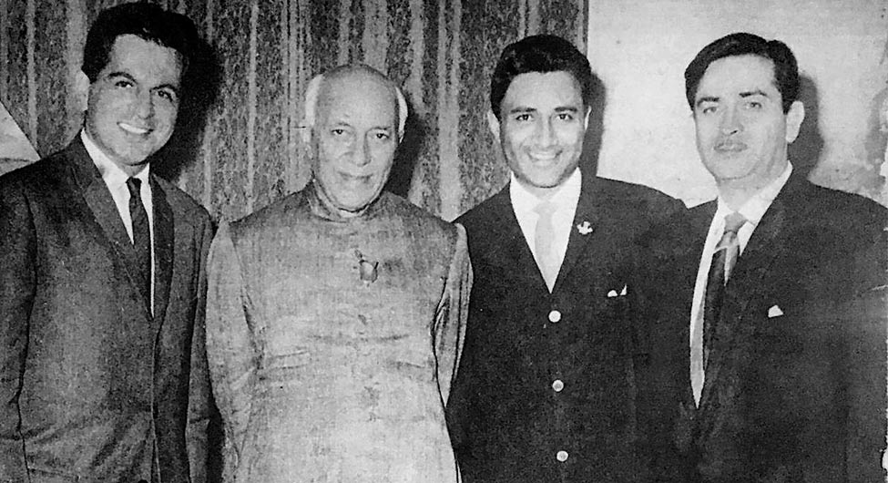 जवाहरलाल नेहरू के साथ दिलीप कुमार, देवानंद और राजकपूर