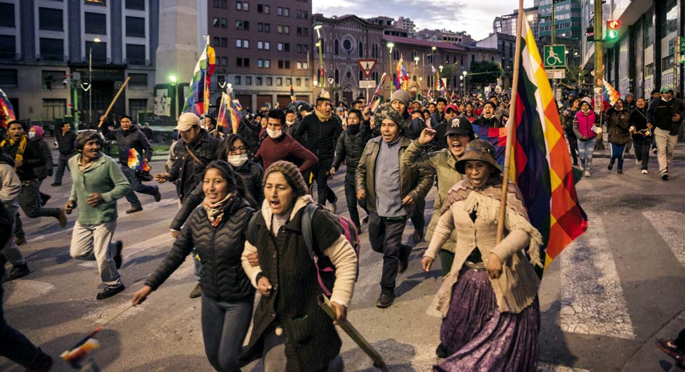  बोलिवियाः फौजी समर्थन से प्रदर्शनों ने राष्ट्रपति इवो मोरालेस को देश से बाहर का रास्ता दिखाया