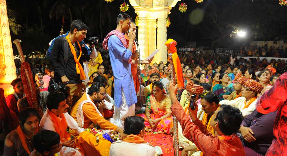 आस्था के रंगः माधवपुर मेला की शान देखते ही बनती है, यहां लाखों भक्त इकट्ठा होते हैं