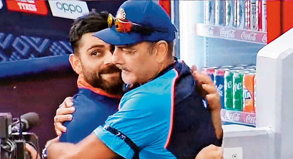 कोच रवि शास्त्री के साथ, बतौर टी-20 कप्तान यह आखिरी मैच था