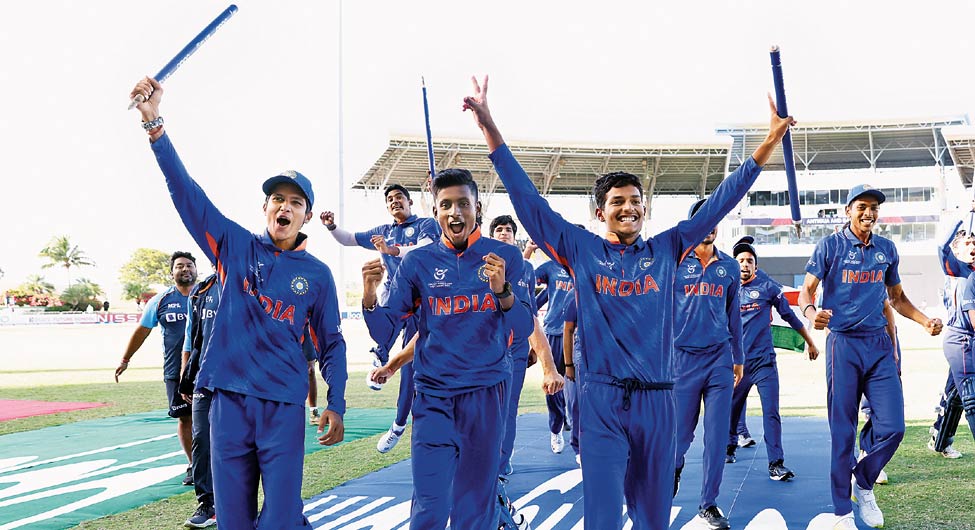 अंडर-19 विश्व कप 2022 जीतने के बाद भारतीय टीम