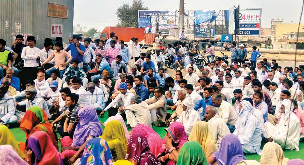 विरोध-प्रदर्शनः ‌भिवाड़ी में दलित युवकों की हत्या के विरोध में धरना