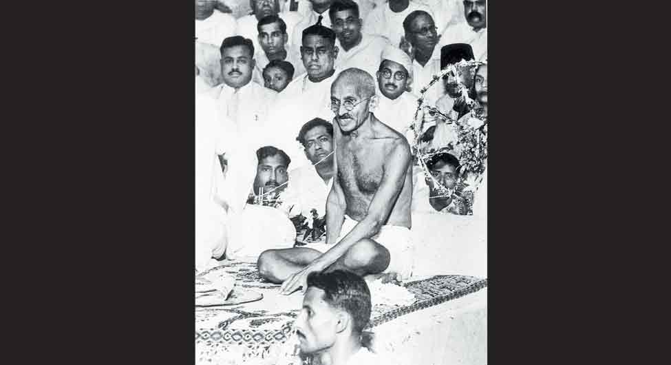 गांधी बंटवारे के दौरान हिंसा से बेहद अकेला महसूस करने लगे थे