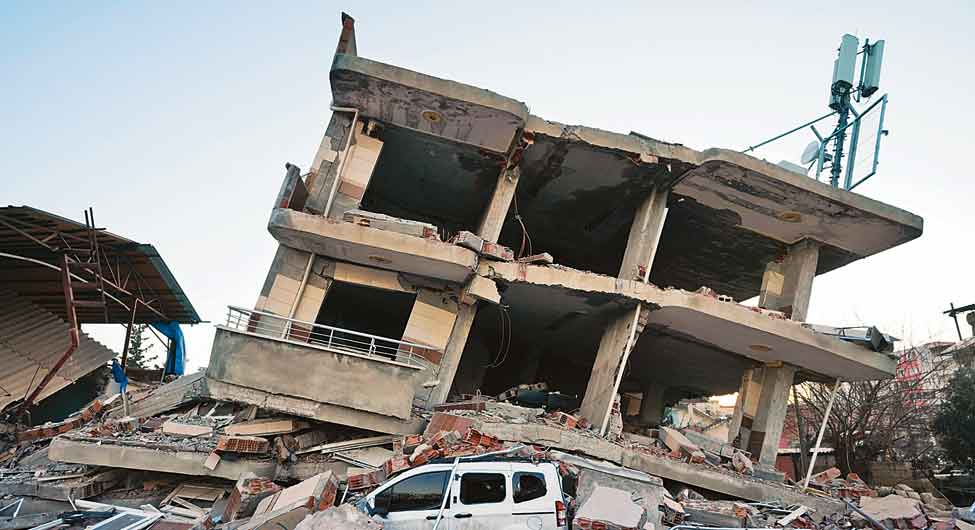 भूकंप: आपदा और भ्रष्टाचार की महा-त्रासदी