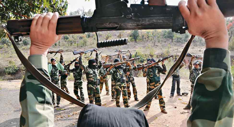 छत्तीसगढ़ः माओवाद की जड़ पर चोट