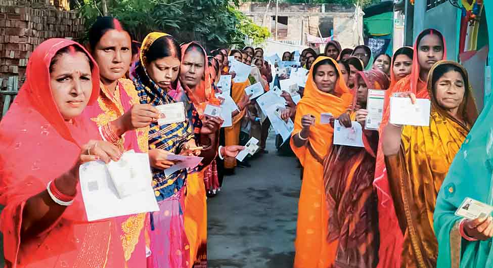 बिहार जनादेश '25 / महिला वोटरः नीतीश नारी लोकतंत्र
