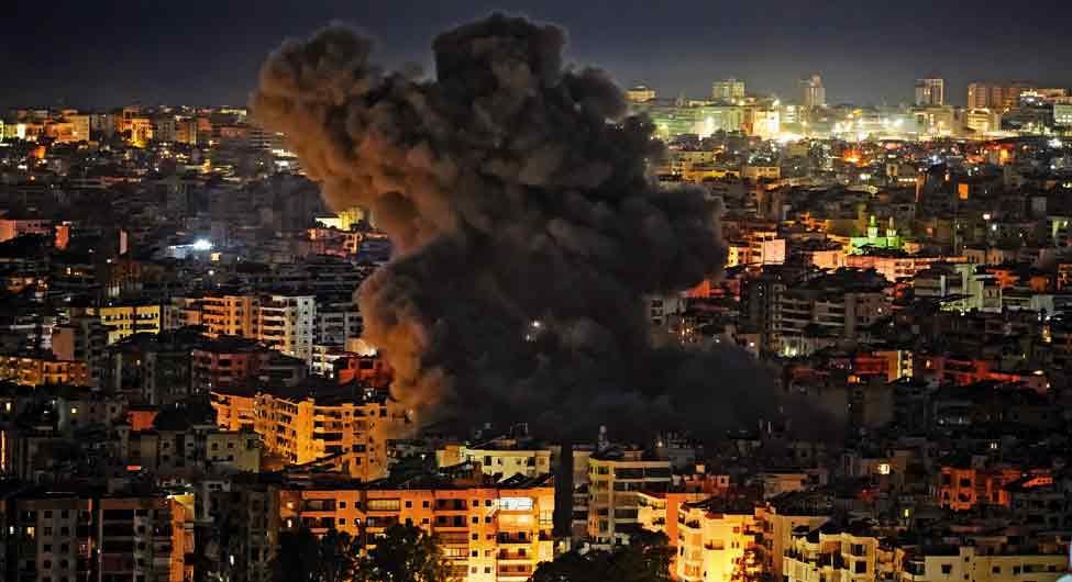 प्रथम दृष्टि: जंग समाधान नहीं