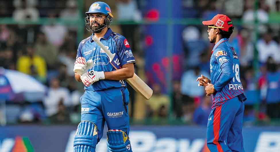 क्रिकेटः ऑलराउंडर आउट!!