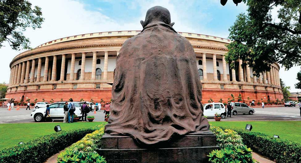 मूलभावना और मुद्देः संसद में गांधी की मूर्ति