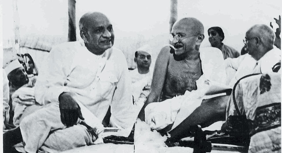 सख्त कदमः गांधी की हत्या के बाद पटेल ने ही लगाया था संघ पर प्रतिबंध