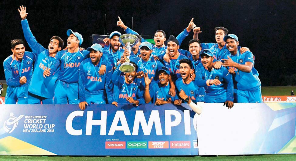 ऐतिहासिक जीतः अंडर-19 टीम ने रिकॉर्ड चार बार वर्ल्डकप जीतकर एक नया कीर्तिमान बनाया, इस जीत में कोच राहुल द्रविड़ की भूमिका अहम रही