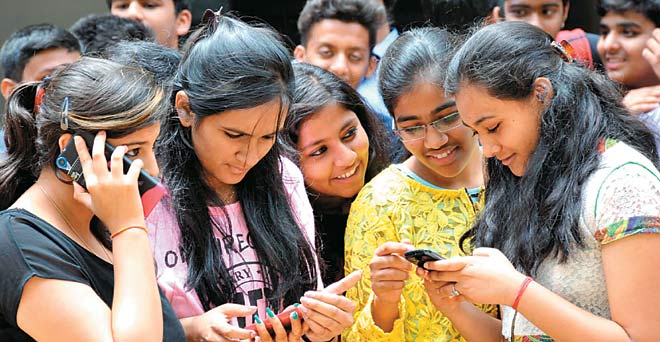 दोस्त से दुश्मन बनते गैजेट्स
