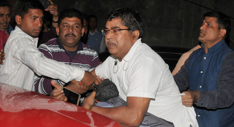 पुलिस हिरासत मेराजीव कुमार के घर पहुंचे सीबीआई अधिकारी